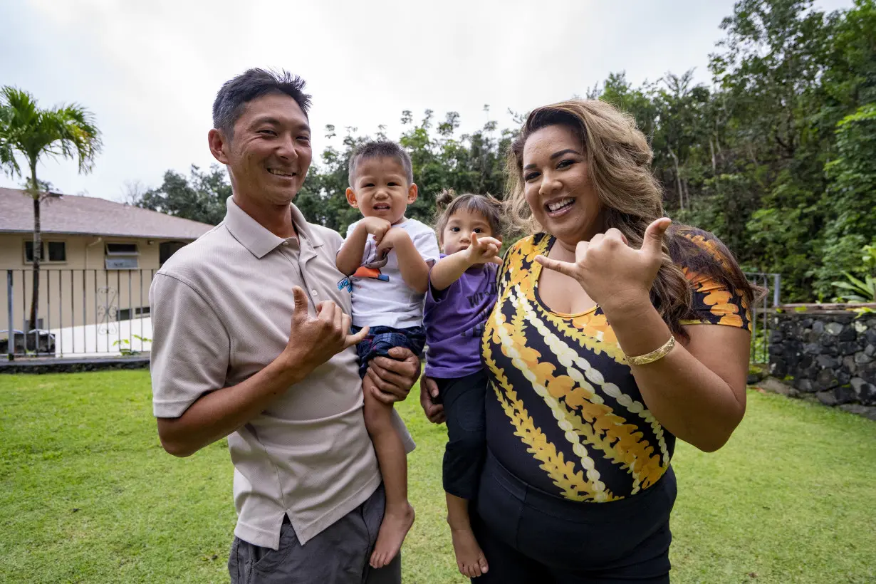 It's not just 'hang loose.' Lawmakers look to make the friendly 'shaka' Hawaii's official gesture