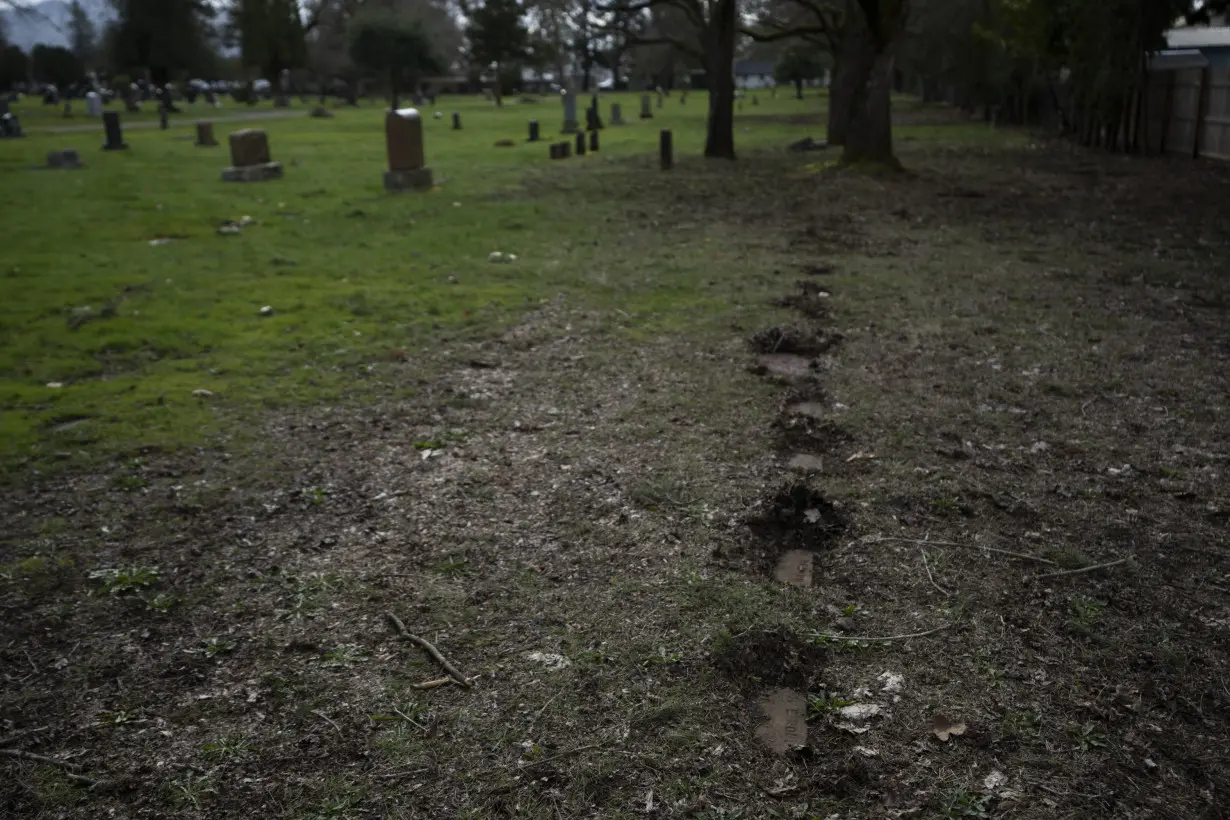 Volunteers uncover fate of thousands of Lost Alaskans sent to Oregon mental hospital a century ago