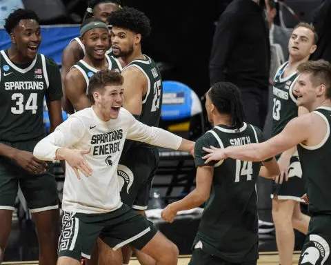 Tom Izzo, Michigan State pick up another first-round win in March Madness, topping Mississippi State