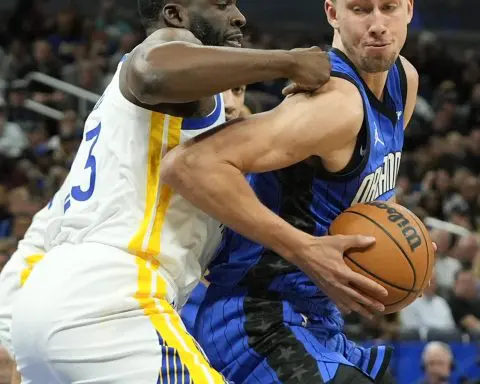 Warriors' Draymond Green is ejected less than 4 minutes into game against Magic