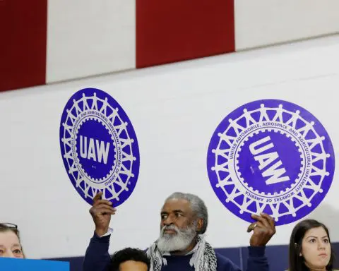 UAW membership fell 3.3% in 2023 to 370,000 workers