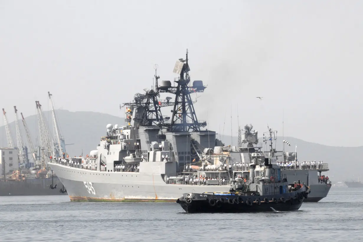 The Marshal Shaposhnikov arrives at the harbour of Vladivostok