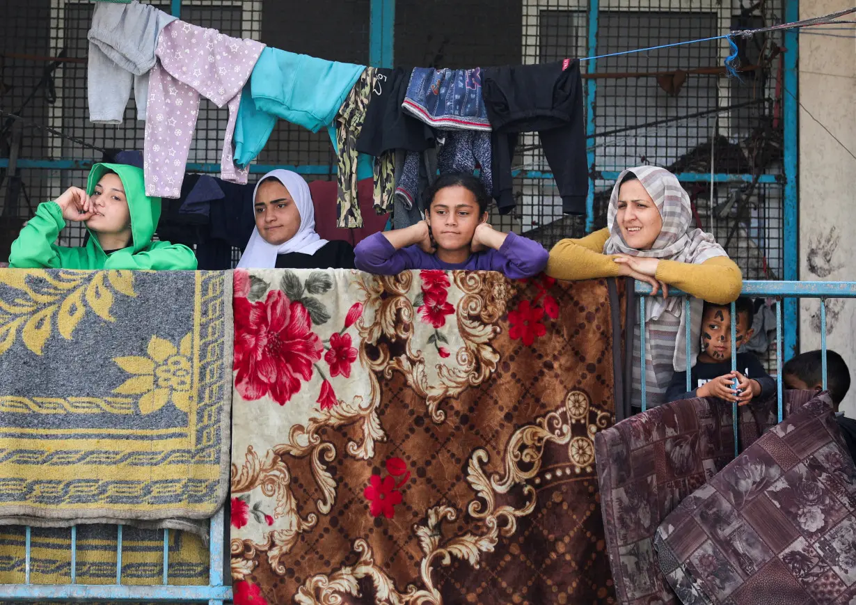 FILE PHOTO: Displaced Palestinians shelter in UNRWA-affiliated school, in Deir Al-Balah