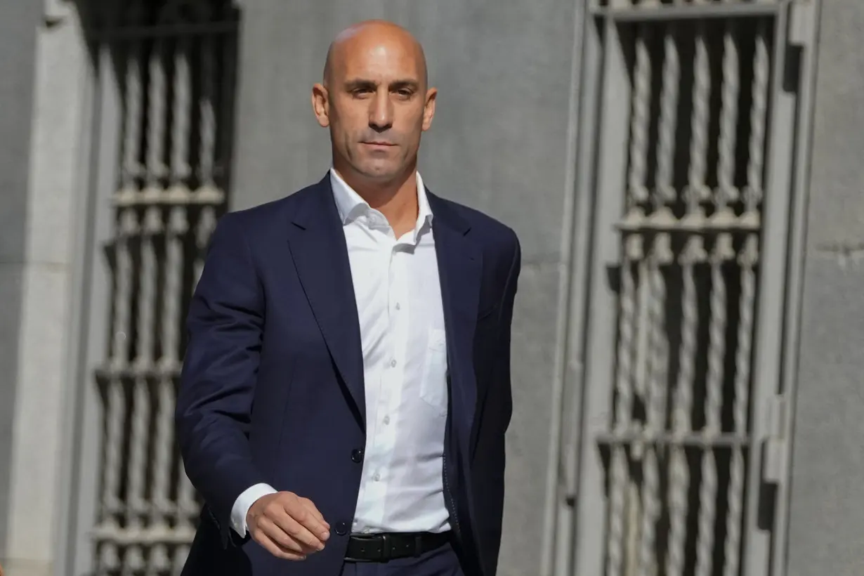 LA Post: Former Spanish soccer federation head Luis Rubiales set to return to Spain amid corruption probe