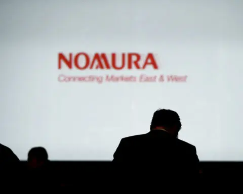 Nomura net profit leaps as retail income surges