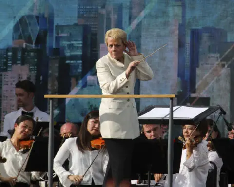 Marin Alsop to become Philadelphia Orchestra's principal guest conductor next season