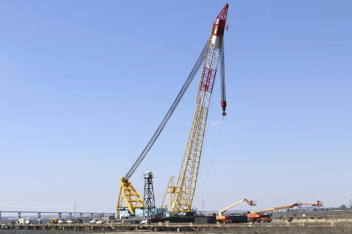 Maryland Bridge Collapse Crane History