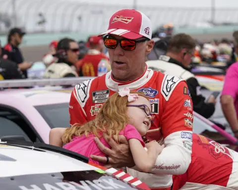 Kevin Harvick heads into final race of NASCAR career looking toward next phases of racing life