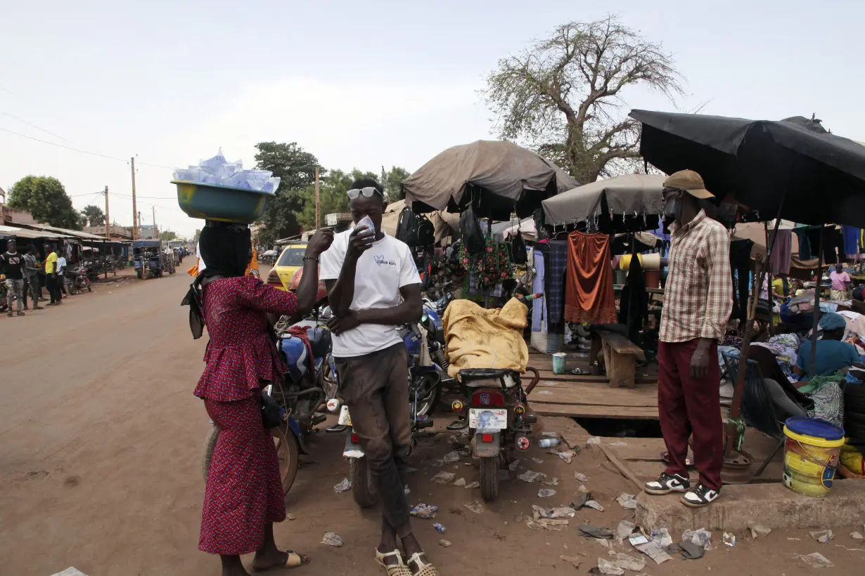 Laborers and street vendors in Mali find no respite as deadly heat wave surges through West Africa