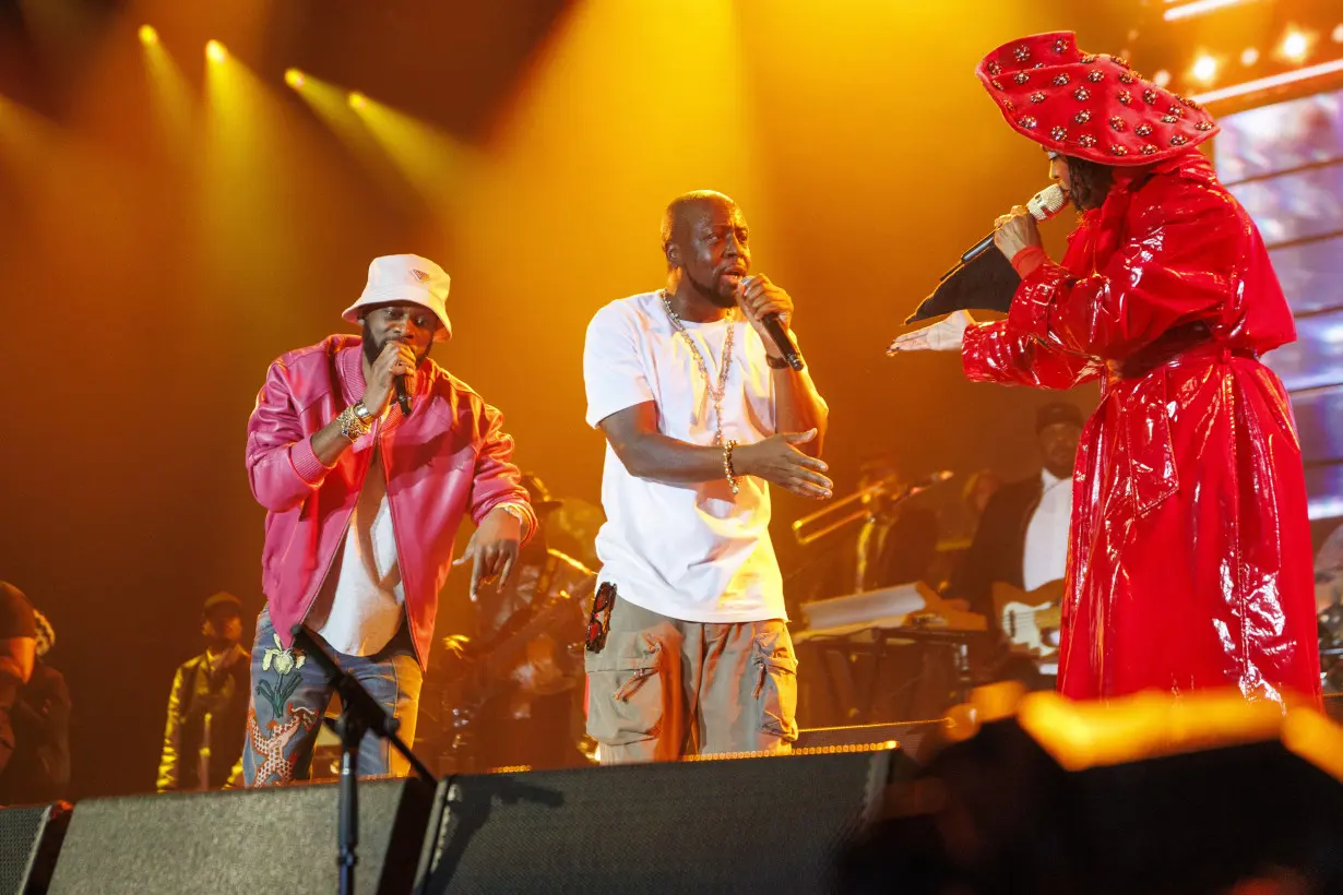 Lauryn Hill and the Fugees in Concert - Los Angeles