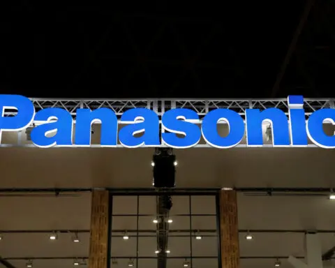 Mazda and Panasonic's energy unit sign auto battery supply agreement