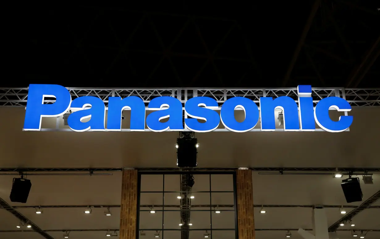 LA Post: Mazda and Panasonic's energy unit sign auto battery supply agreement