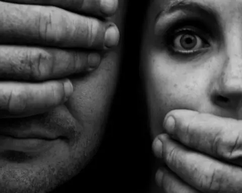 How to recognize and deal with the silent treatment as emotional abuse