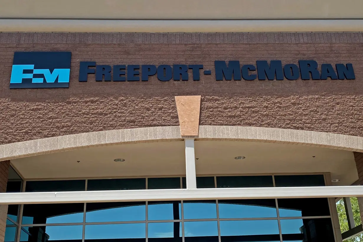 FILE PHOTO: The logo of copper miner Freeport-McMoRan Inc is displayed on their offices in Phoenix