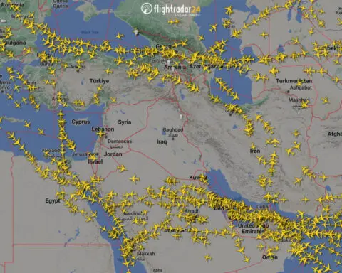 Flights from Israel resume after airspace reopened