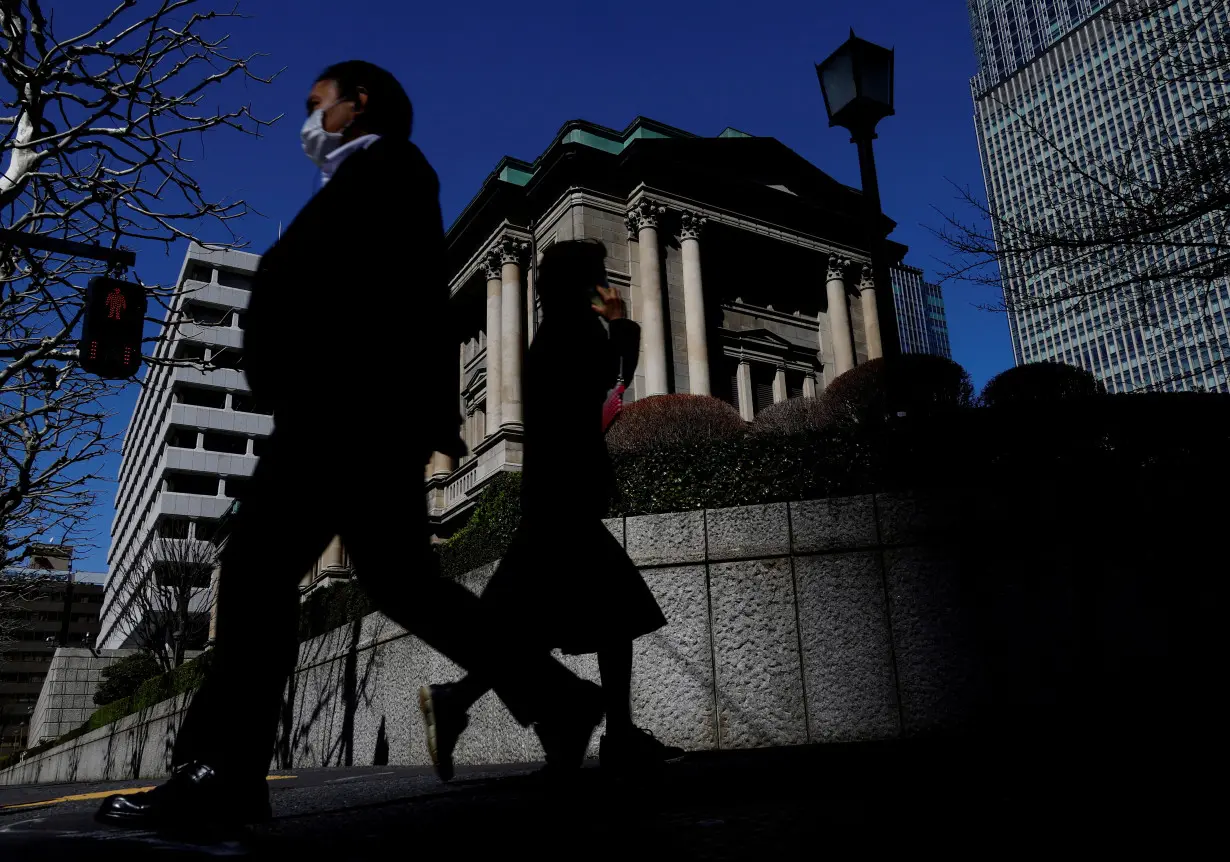 LA Post: IMF urges Bank of Japan to tread cautiously in raising interest rates