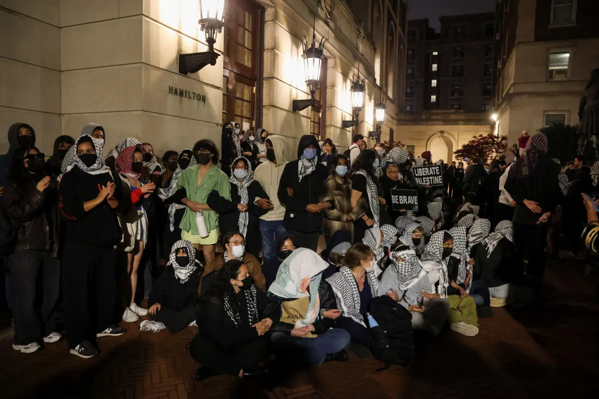 Protests continue on Columbia University campus in support of Palestinians