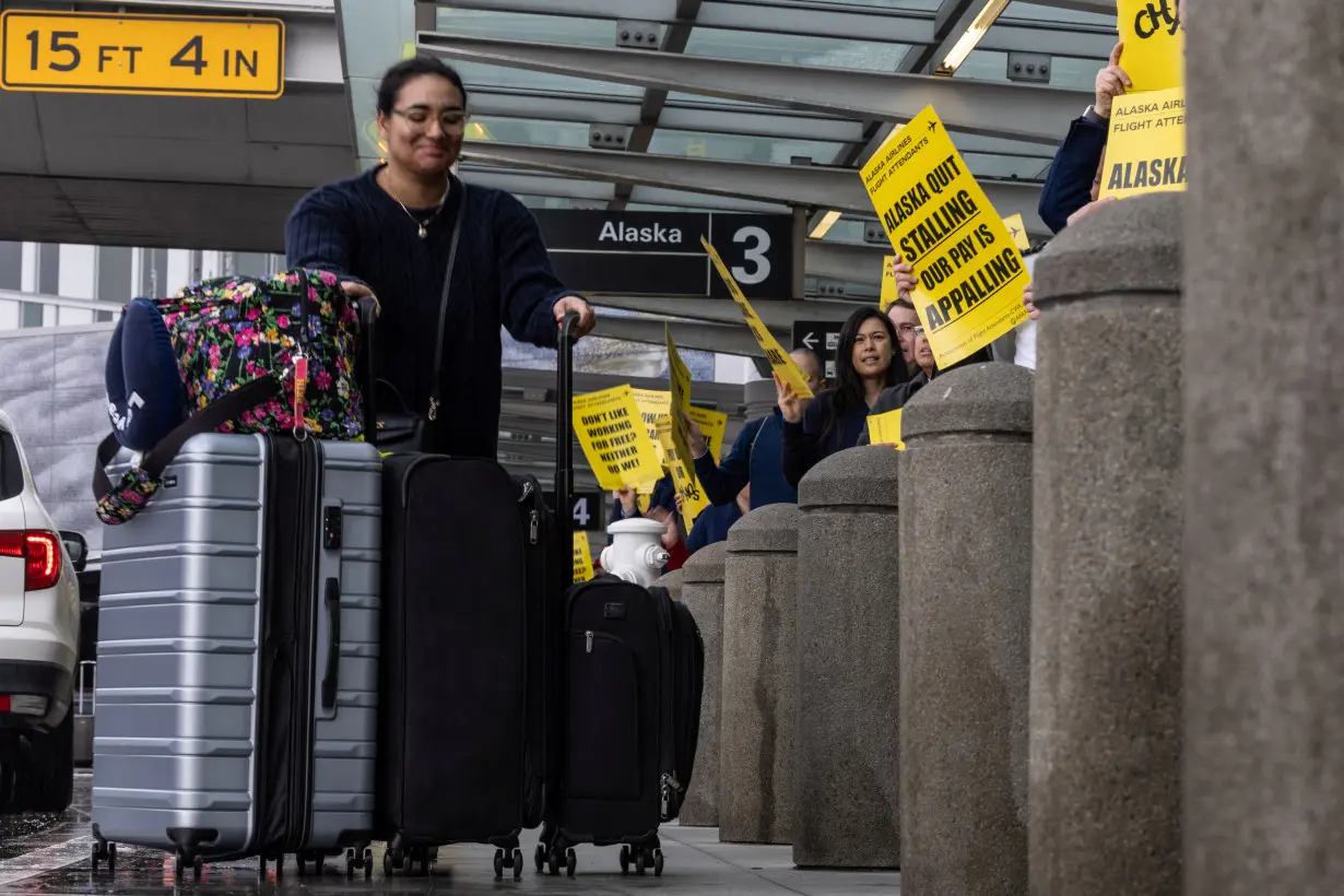 Flight attendants in North America push for landmark changes in new contracts