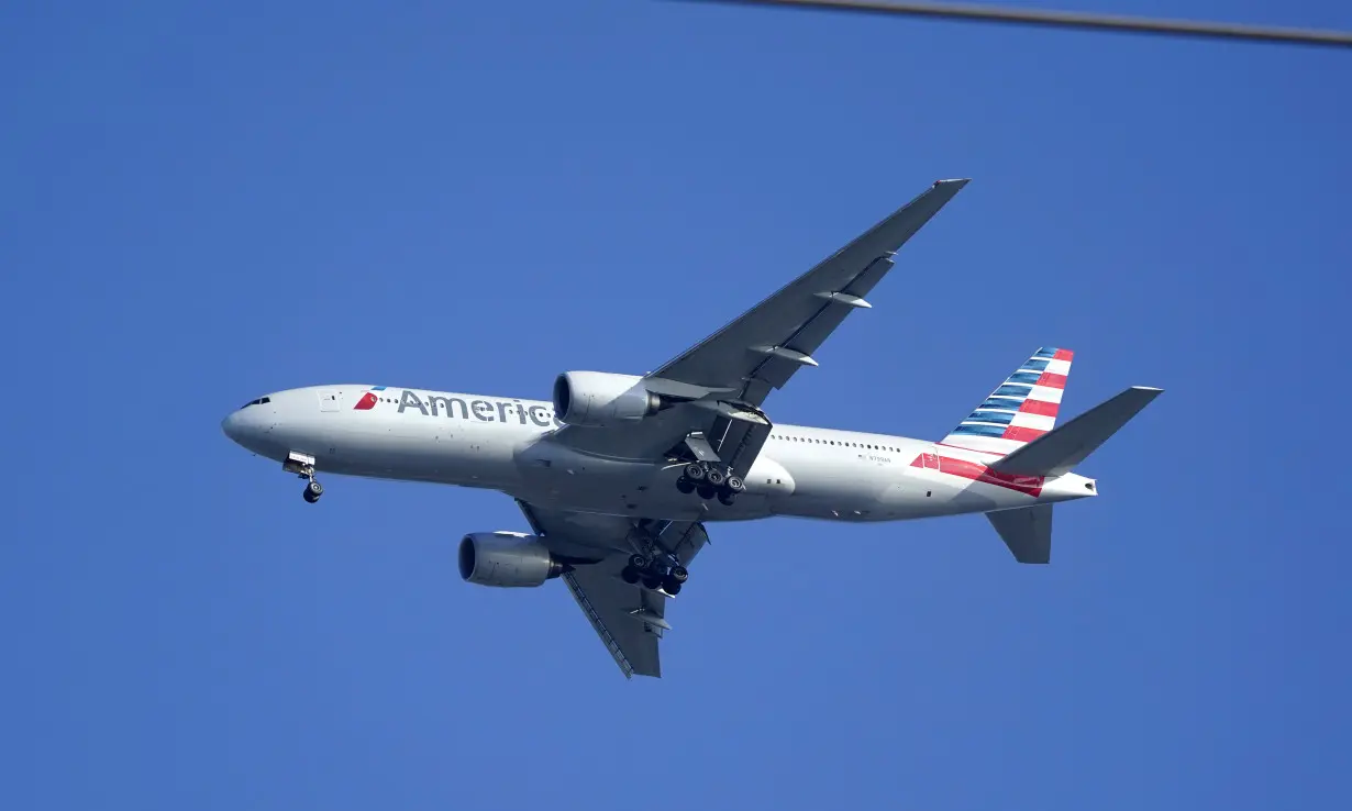 LA Post: Federal officials say they're investigating a tire problem on an American Airlines flight to LA