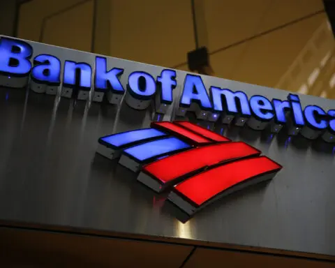 Bank of America's 1Q profits fall 18% on higher expenses, charge-offs