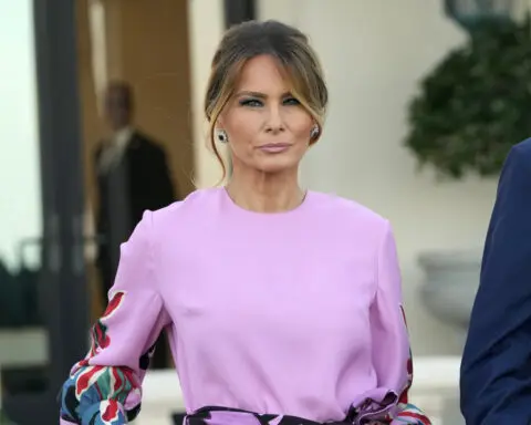 Melania Trump, long absent from campaign, will appear at a Log Cabin Republicans event in Mar-a-Lago