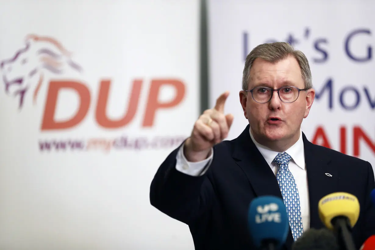 LA Post: Jeffrey Donaldson, head of Northern Ireland's largest unionist party, steps down amid police probe