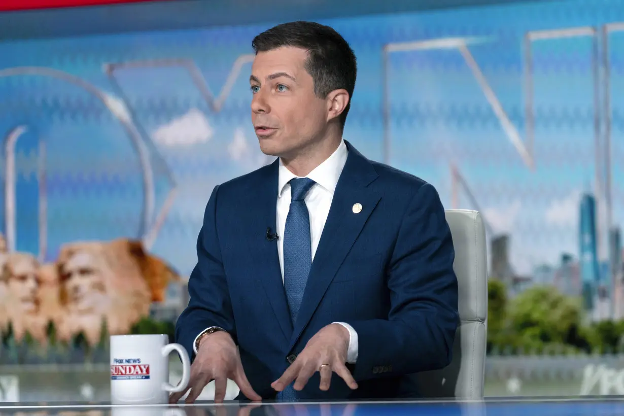 LA Post: Pressure on Boeing grows as Buttigieg says the company needs to cooperate with investigations