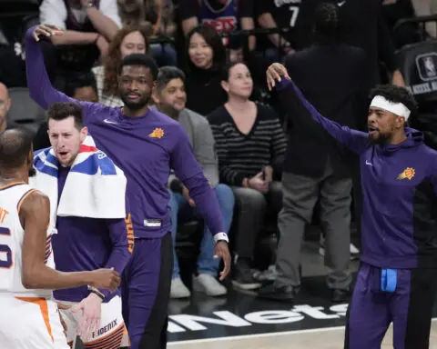 Kevin Durant scores 33 points in Brooklyn return, leads Suns to 136-120 victory over the Nets