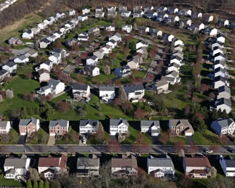 Sluggish start for spring homebuying season as home sales fall in March with mortgage rates rising