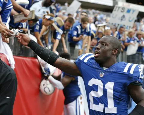 Former Dolphins, Colts player Vontae Davis found dead in his South Florida home