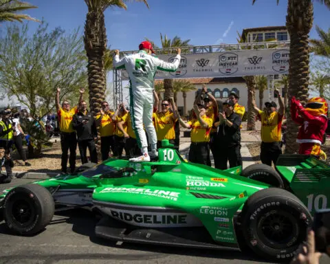 Grosjean fumes after first lap crash in heat race of IndyCar all-star race