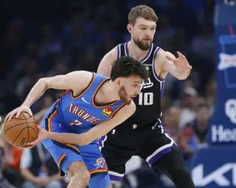 Domantas Sabonis' double-double streak ends at 61 games as Kings lose to Thunder