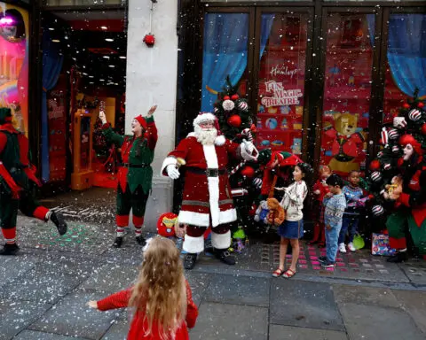 Analysis-Santa's sleigh to be lighter as people buy fewer toys