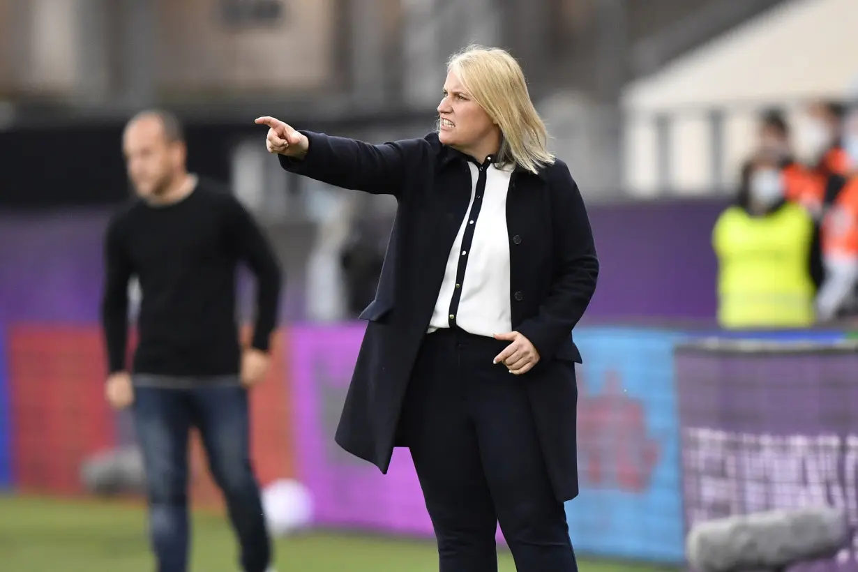 LA Post: Chelsea's Emma Hayes formally named coach of the US women's team but she won't take over until May