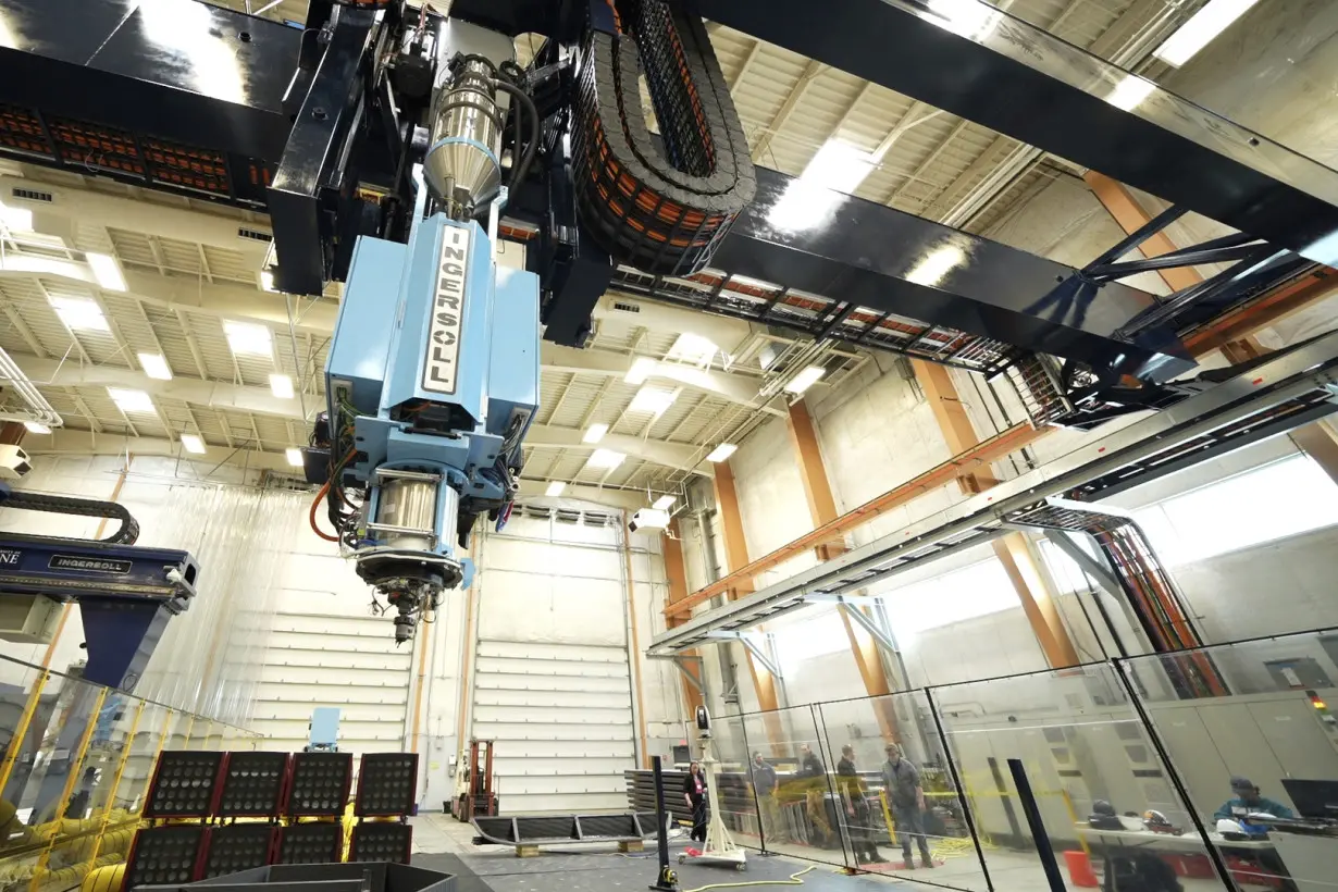 LA Post: The world's largest 3D printer is at a university in Maine. It just unveiled an even bigger one