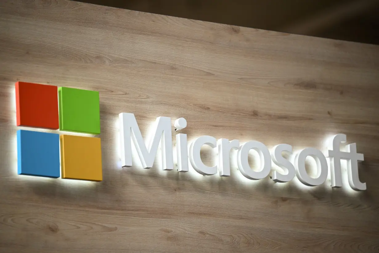LA Post: Microsoft launches lightweight AI model