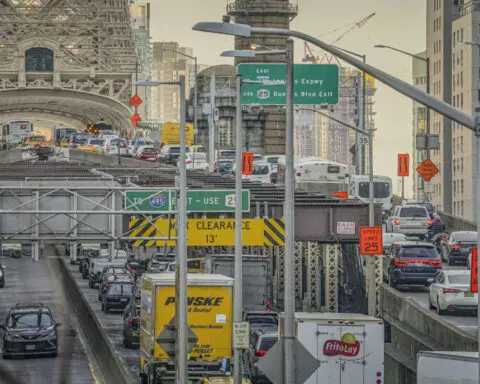 New York City greenlights congestion pricing – here’s how this toll plan is expected to improve traffic, air quality and public transit