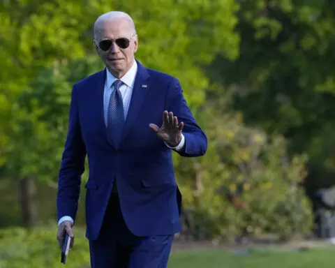 Biden tries to navigate the Israel-Hamas war protests roiling college campuses