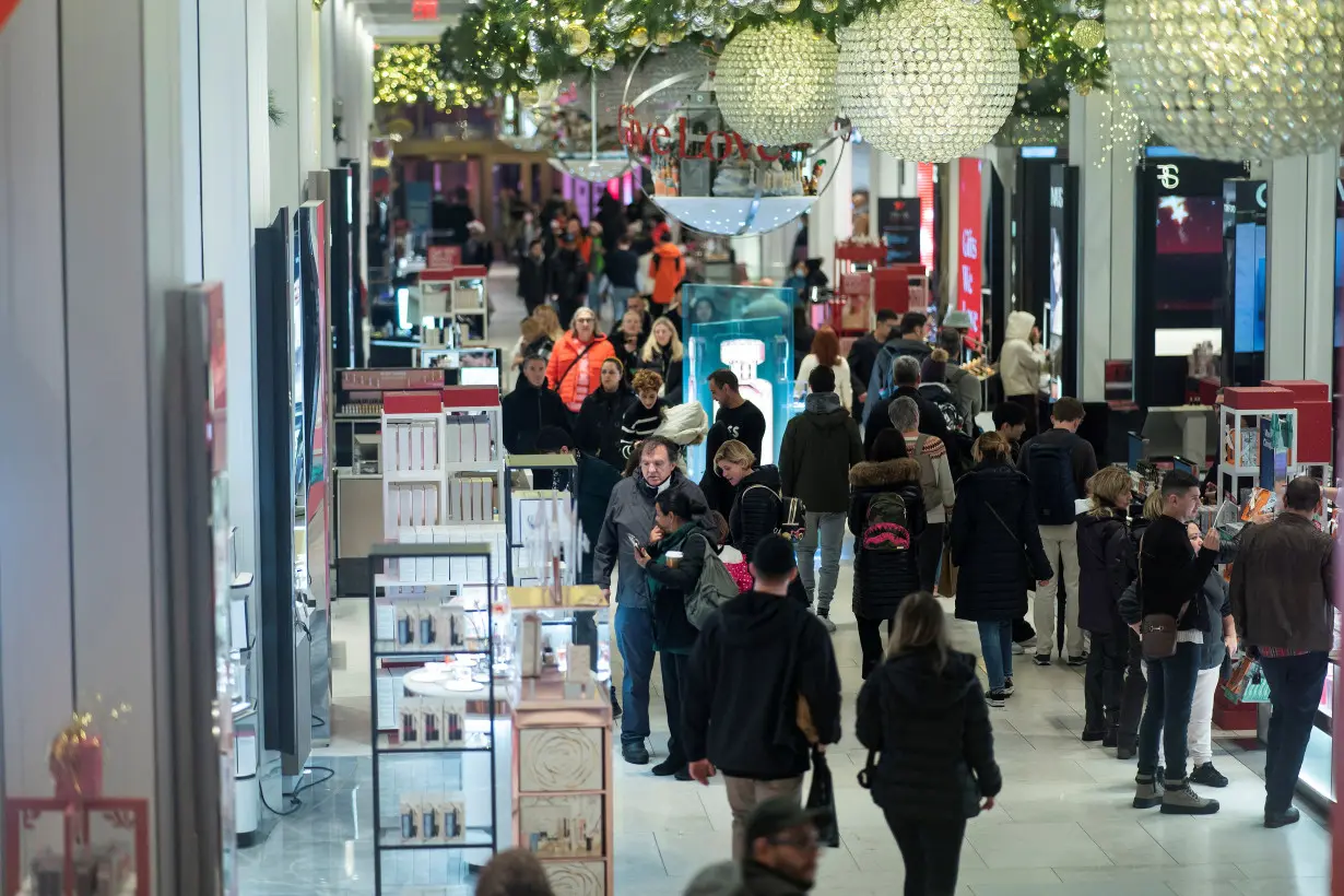 Shopping during the holiday season in New York