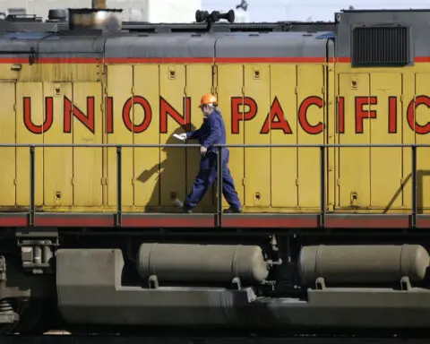 Regulators pleased Union Pacific is using fewer temporary shipping limits