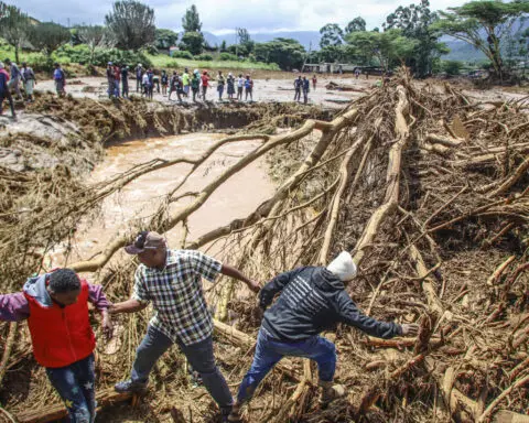 40 people die in western Kenya after a dam collapses