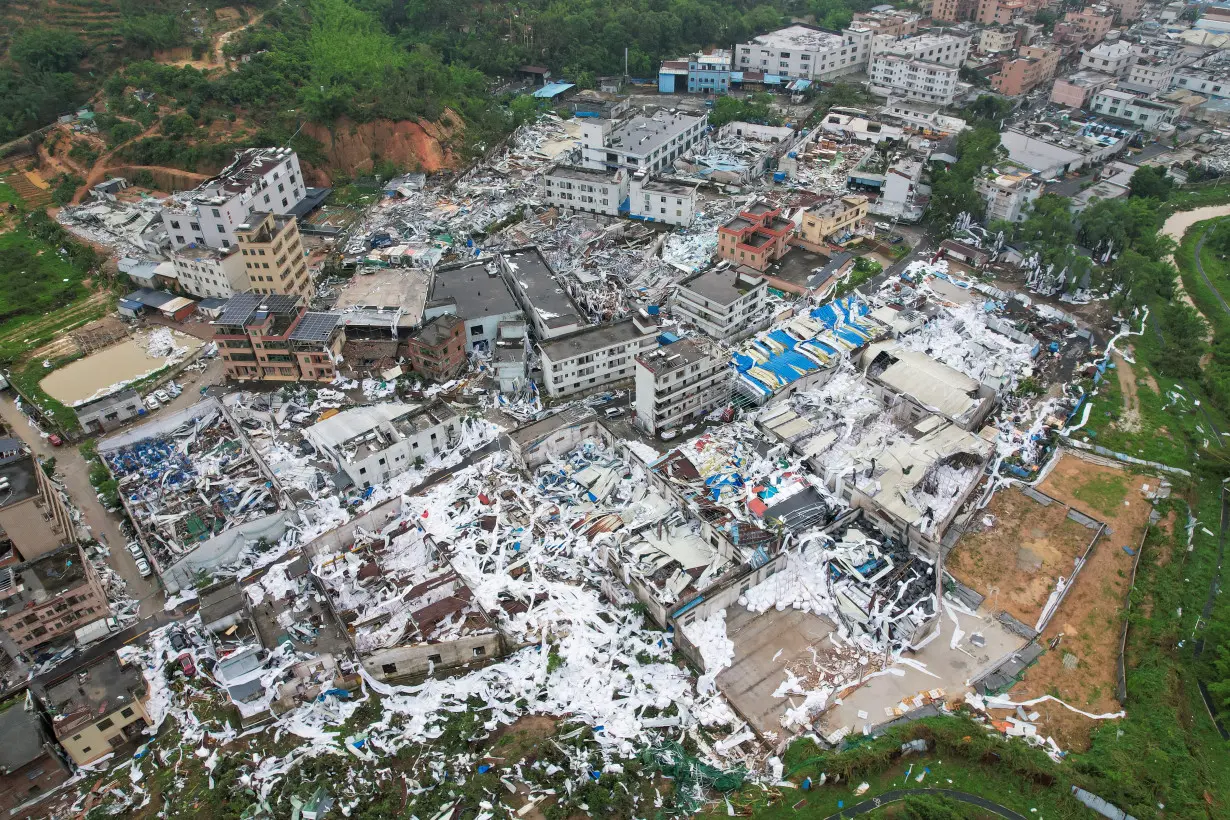 LA Post: Tornado in China's Guangzhou kills five and injures 33, Xinhua says