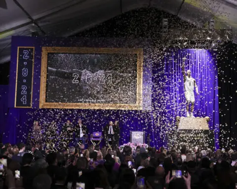 Kobe Bryant immortalized with a 19-foot bronze statue outside the Lakers' downtown arena