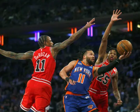 Brunson carries Knicks into No. 2 seed in Eastern Conference, scores 40 points in OT win over Bulls