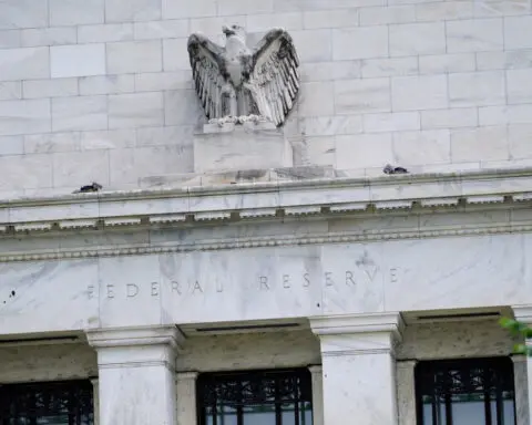 Take Five: Fed straight ahead