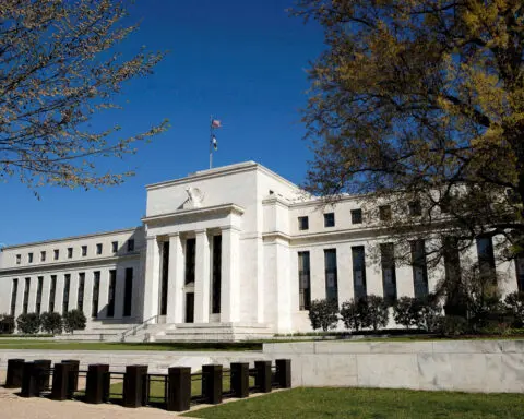 Confounding US economic, inflation data cloud Fed's rate path