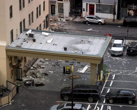 Explosion at historic Texas hotel injures 21 and scatters debris in downtown Fort Worth