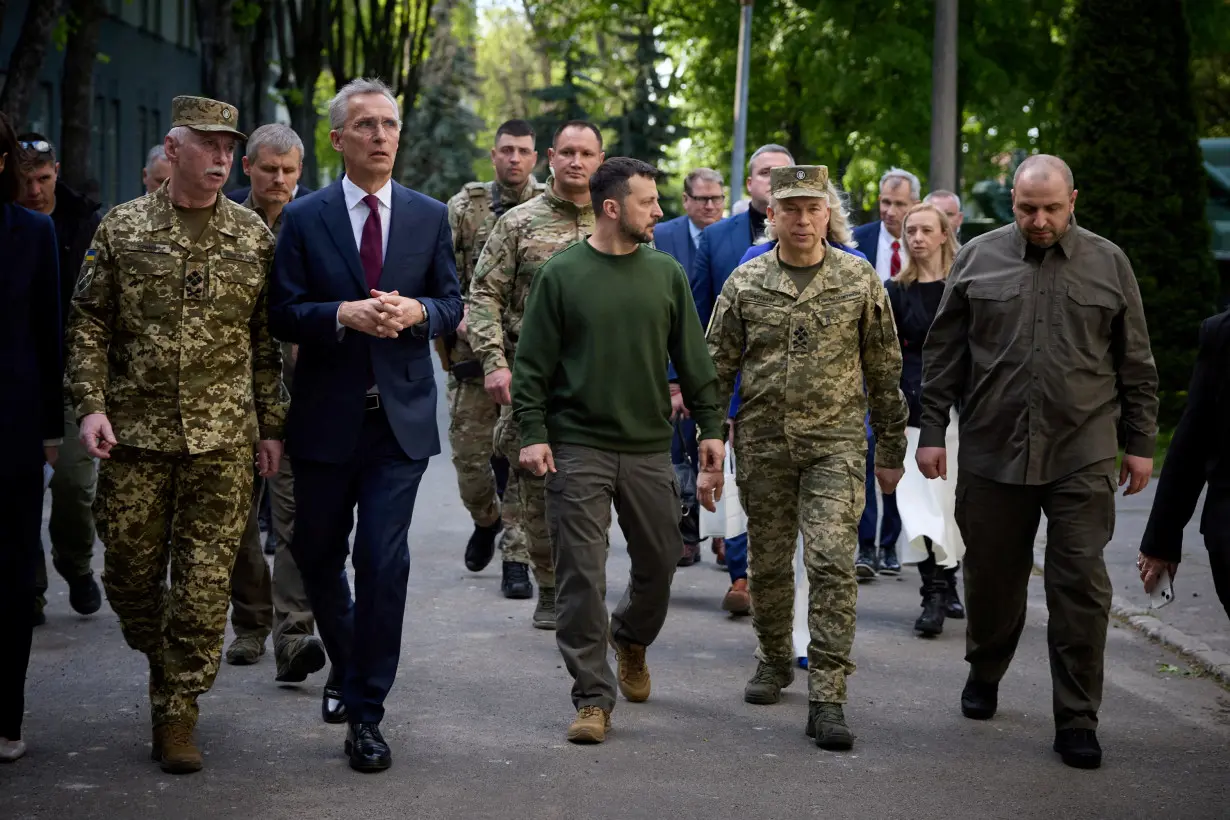LA Post: Ukraine’s trust in NATO allies dented by arms delivery failures, Stoltenberg says