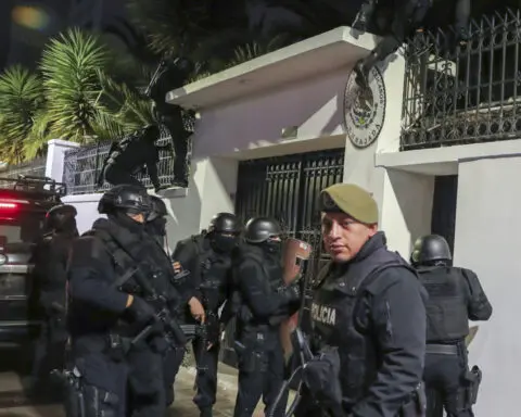 Before Ecuadorian police broke into Mexican Embassy, governments were feuding over election, asylum