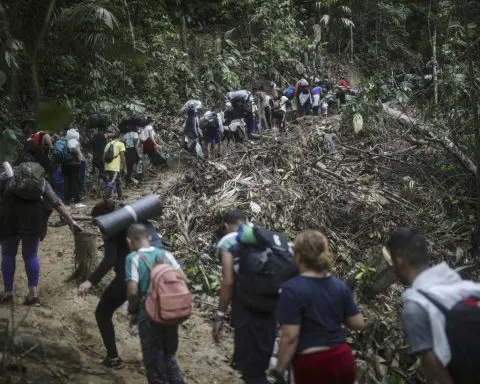 Panama and Colombia fail to protect migrants on Darien jungle route, Human Rights Watch says